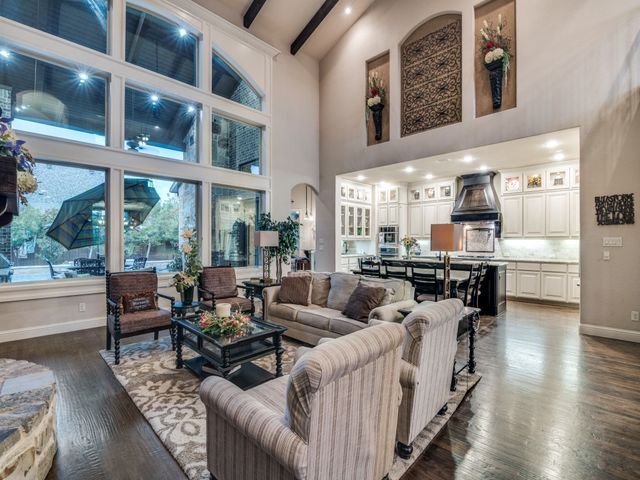 5808 Naples Drive, Flower Mound, TX 75028