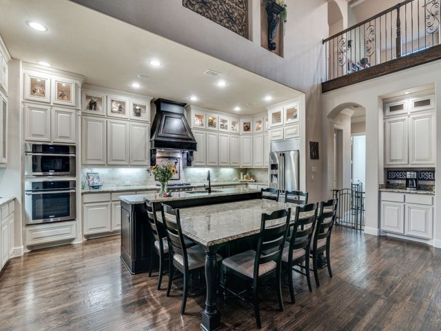 5808 Naples Drive, Flower Mound, TX 75028