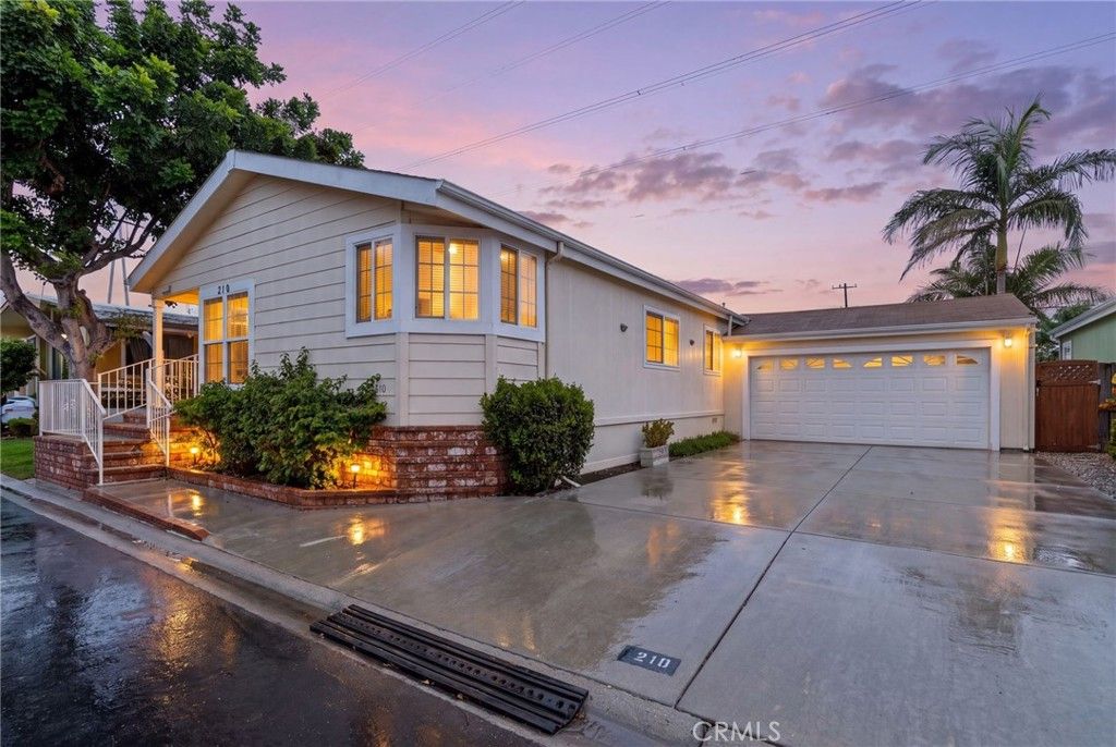 3595 Santa Fe Avenue 210, Long Beach, CA 90810 — exterior