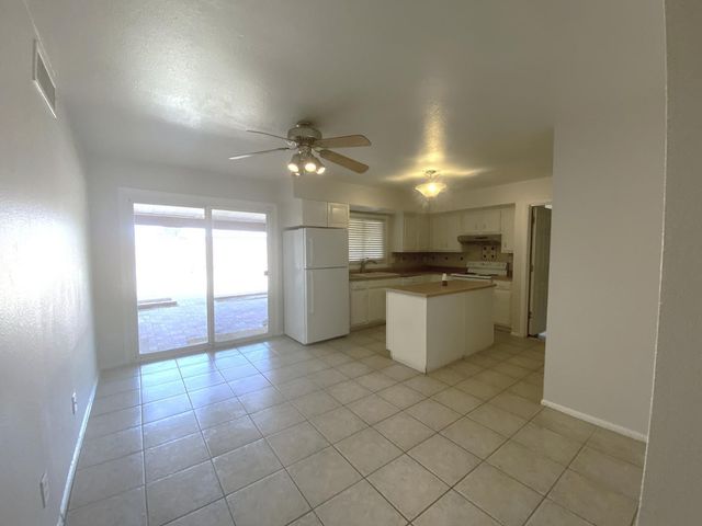 14619 N 62nd Avenue, Glendale, AZ 85306