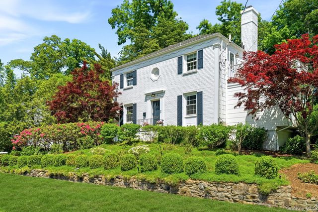 20 Revere Road, Scarsdale, NY 10583