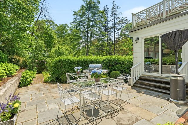 20 Revere Road, Scarsdale, NY 10583