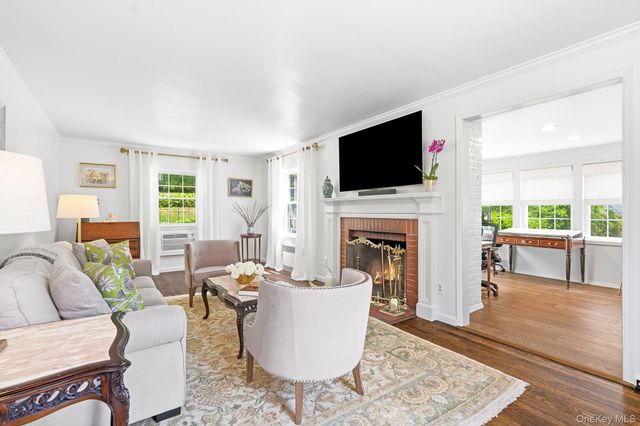 20 Revere Road, Scarsdale, NY 10583