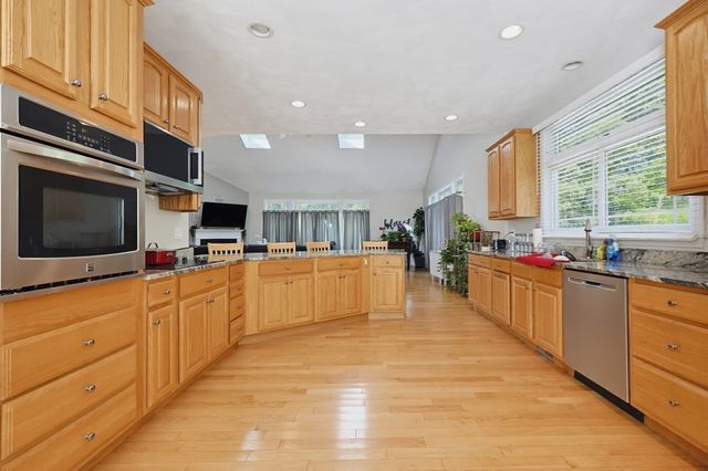 428 Elmwood St, North Attleboro, MA 02760