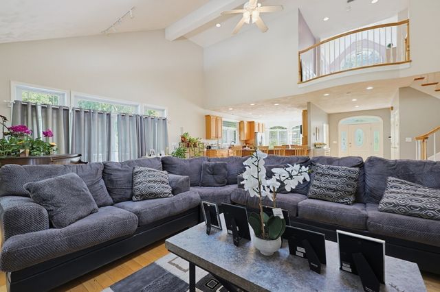 428 Elmwood St, North Attleboro, MA 02760