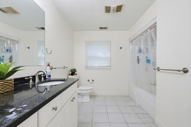 428 Elmwood St, North Attleboro, MA 02760