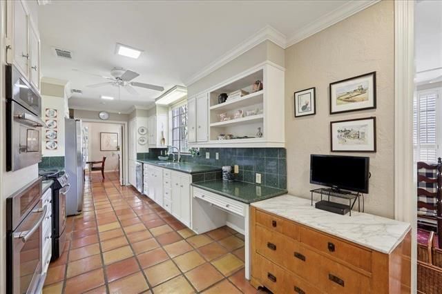 4425 Thomas Glen, Beaumont, TX 77706