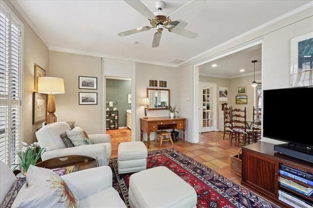 4425 Thomas Glen, Beaumont, TX 77706