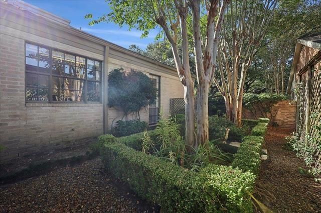 4425 Thomas Glen, Beaumont, TX 77706