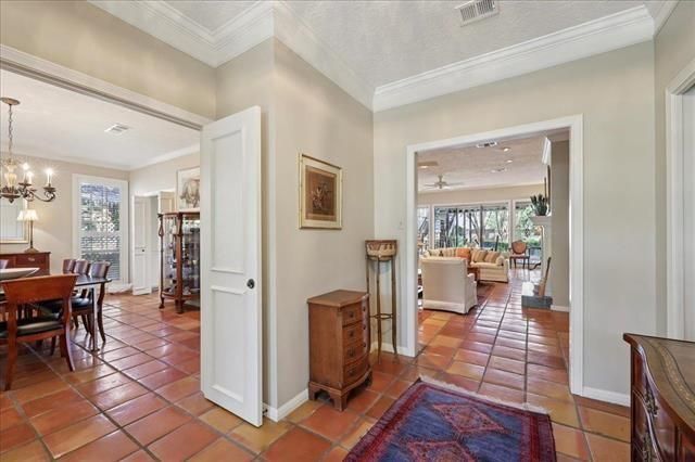 4425 Thomas Glen, Beaumont, TX 77706