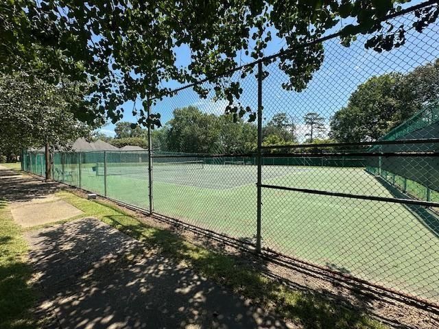 4425 Thomas Glen, Beaumont, TX 77706