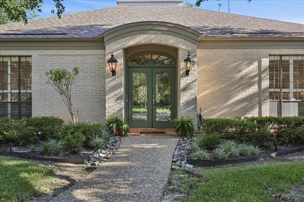 4425 Thomas Glen, Beaumont, TX 77706