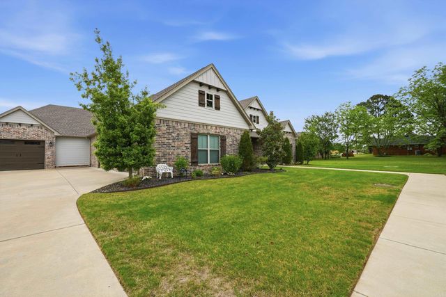 2930 Shadow, Conway, AR 72034