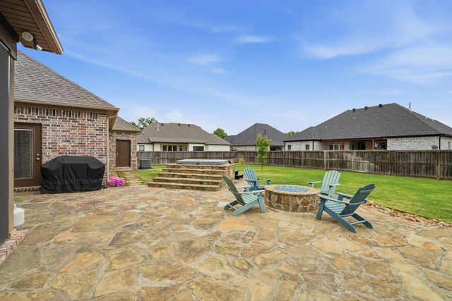 2930 Shadow, Conway, AR 72034