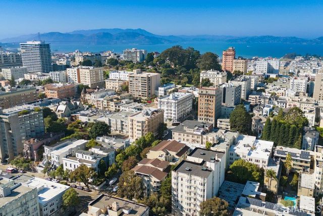 1700 Gough Street 404, San Francisco, CA 94109