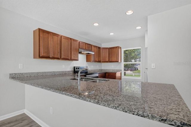 7082 PLYMOUTH GROVE COURT, Jacksonville, FL 32220