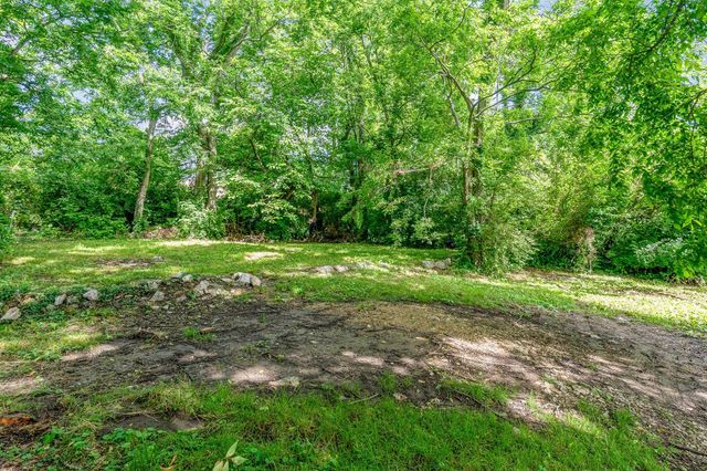 1018 Bridge St, Columbia, TN 38401