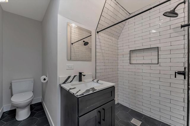 2804 Adeline St, Oakland, CA 94608