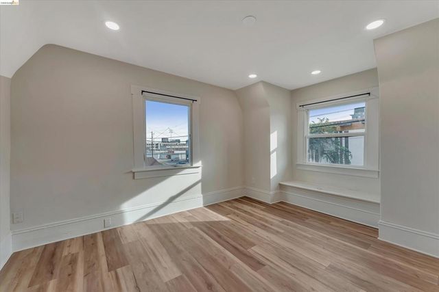 2804 Adeline St, Oakland, CA 94608