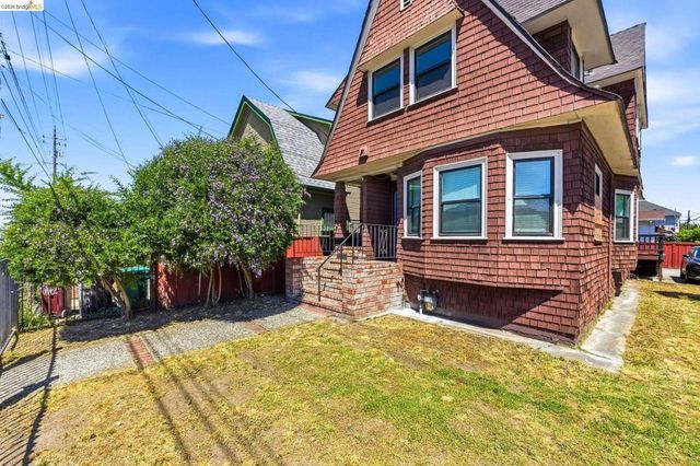 2804 Adeline St, Oakland, CA 94608