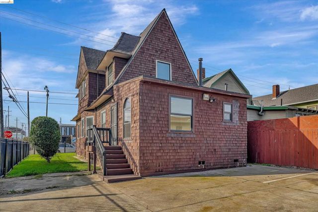 2804 Adeline St, Oakland, CA 94608