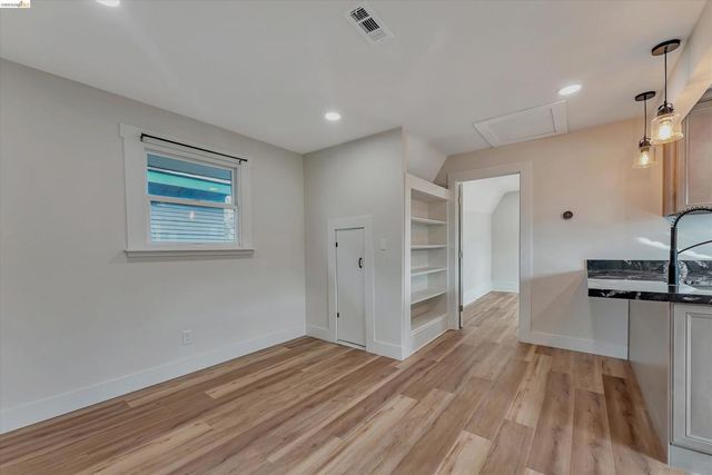 2804 Adeline St, Oakland, CA 94608