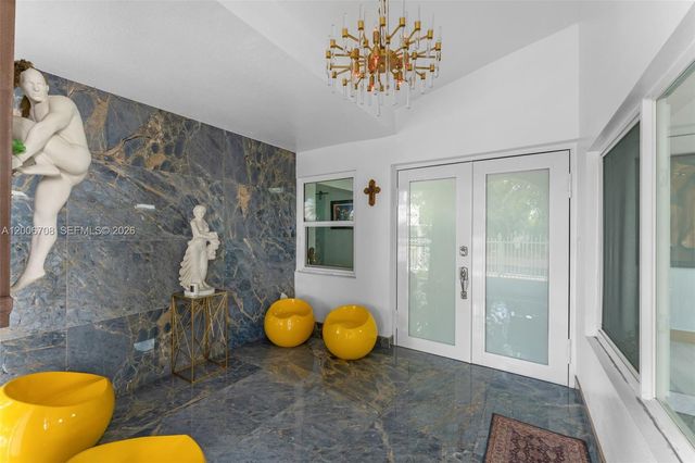 1870 NW 32nd Ave, Miami, FL 33125