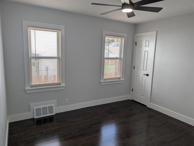 3130 S Clement AVENUE, Milwaukee, WI 53207