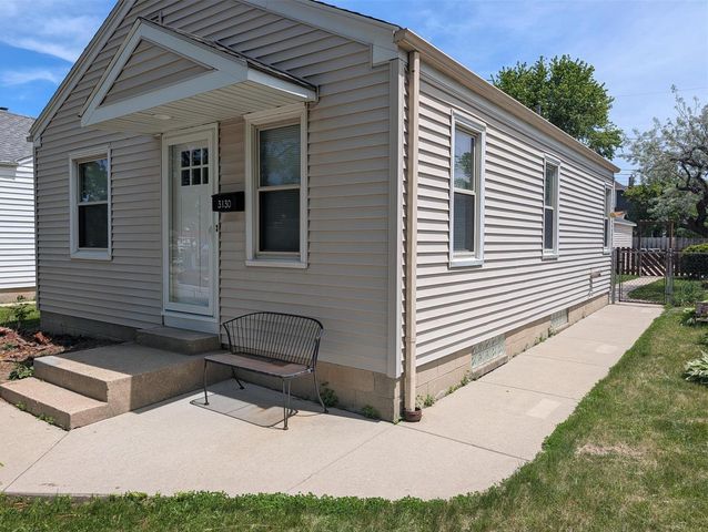 3130 S Clement AVENUE, Milwaukee, WI 53207