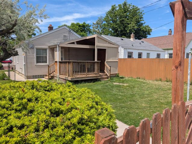 3130 S Clement AVENUE, Milwaukee, WI 53207