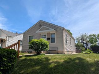 3130 S Clement AVENUE, Milwaukee, WI 53207