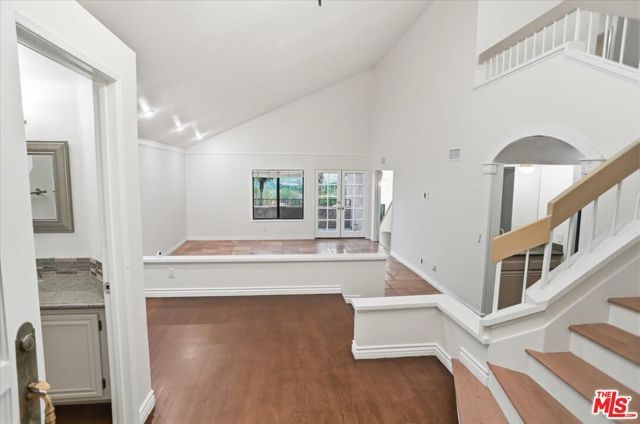 24124 Mentry Drive, Newhall (santa Clarita), CA 91321