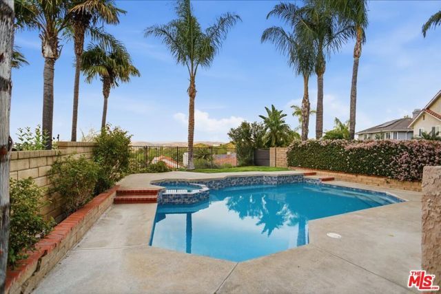 24124 Mentry Drive, Newhall (santa Clarita), CA 91321