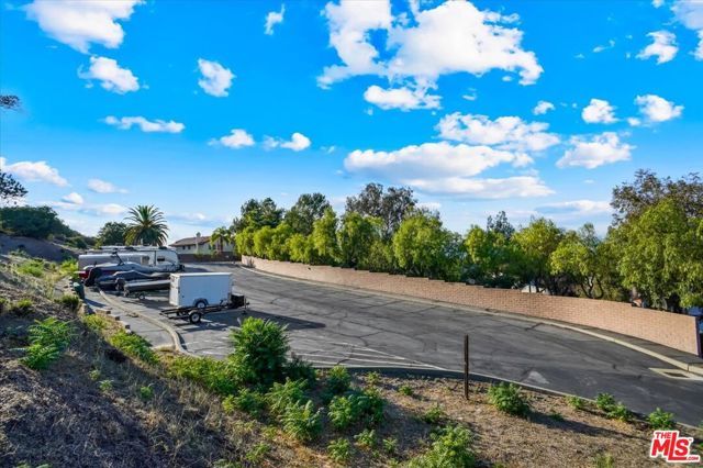 24124 Mentry Drive, Newhall (santa Clarita), CA 91321