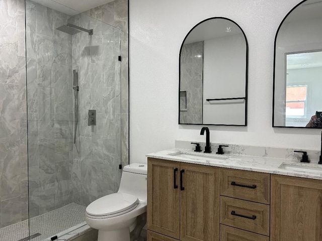 4611 W MCELROY AVENUE, Tampa, FL 33611