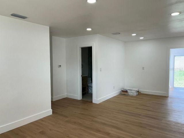 4611 W MCELROY AVENUE, Tampa, FL 33611