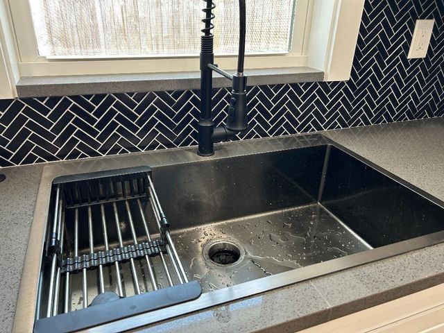 4611 W MCELROY AVENUE, Tampa, FL 33611