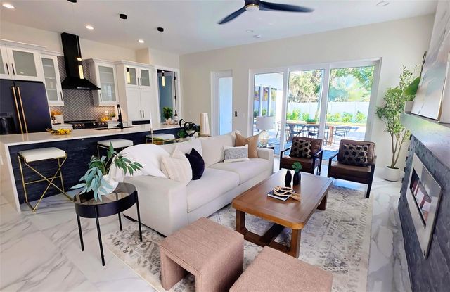 1156 COCOANUT AVENUE, Sarasota, FL 34236