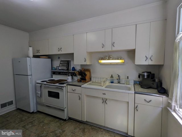 2844-2844 ELM CT, Allentown, PA 18103