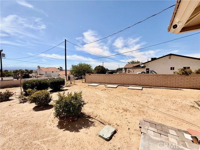 14890 Apple Valley, Apple Valley, CA 92307