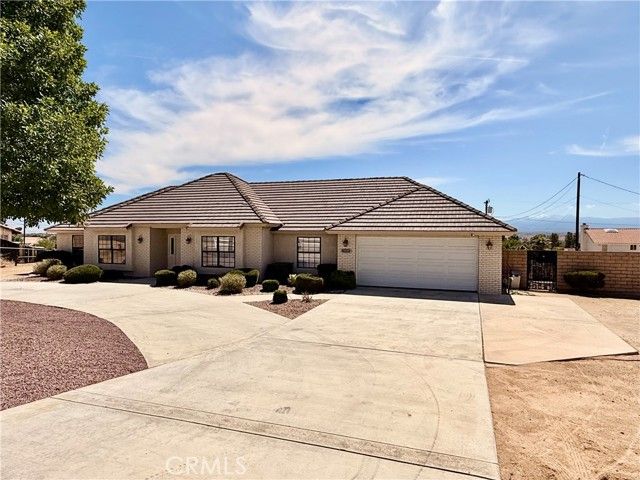 14890 Apple Valley, Apple Valley, CA 92307