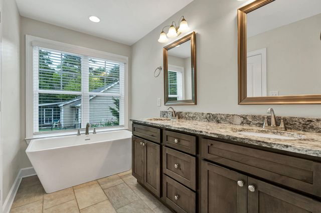 1302 Blythe Ferry Place, NE, Cleveland, TN 37312