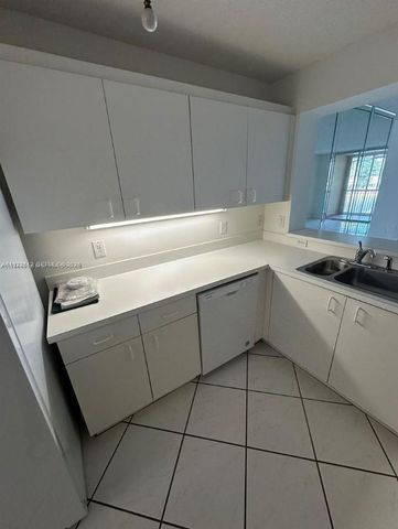 9587 Weldon Cir B203, Tamarac, FL 33321