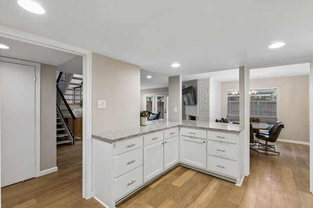 9622 Highland View Drive, Dallas, TX 75238