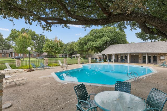 9622 Highland View Drive, Dallas, TX 75238