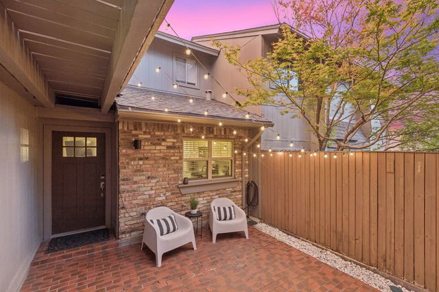 9622 Highland View Drive, Dallas, TX 75238