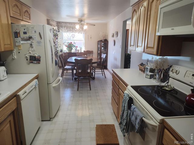 1350 Sharpe Place, Longmont, CO 80501