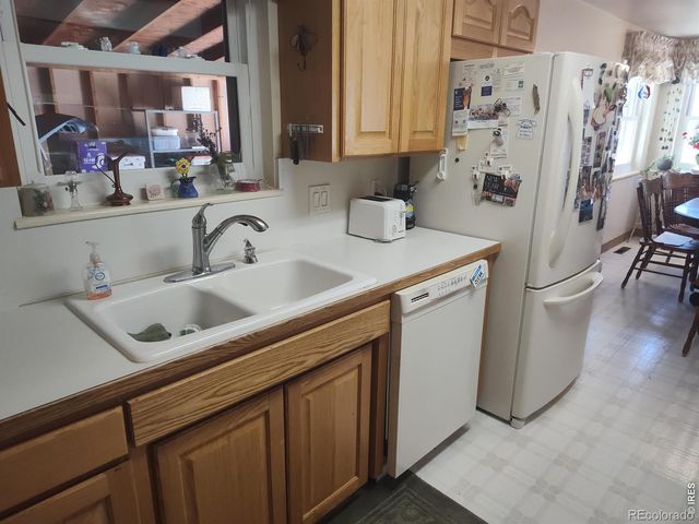 1350 Sharpe Place, Longmont, CO 80501