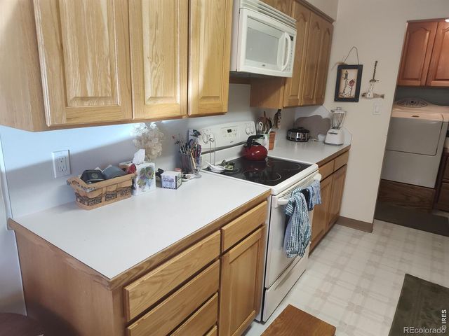 1350 Sharpe Place, Longmont, CO 80501