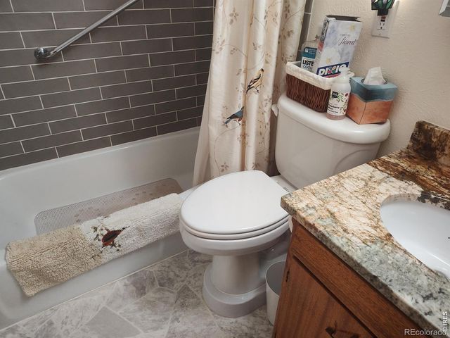 1350 Sharpe Place, Longmont, CO 80501